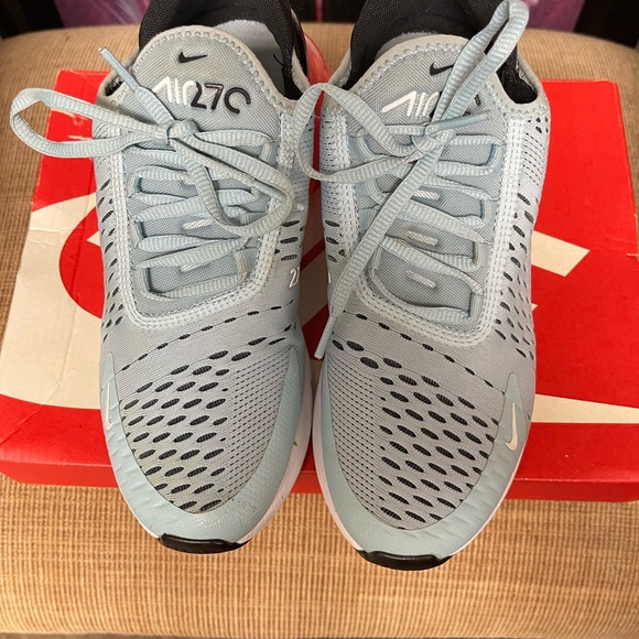 Excellent condition Nike 270s - Picture 4 of 5
